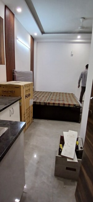 Team Area in 1 RK Builder Floor at Sector 40 – for Rent