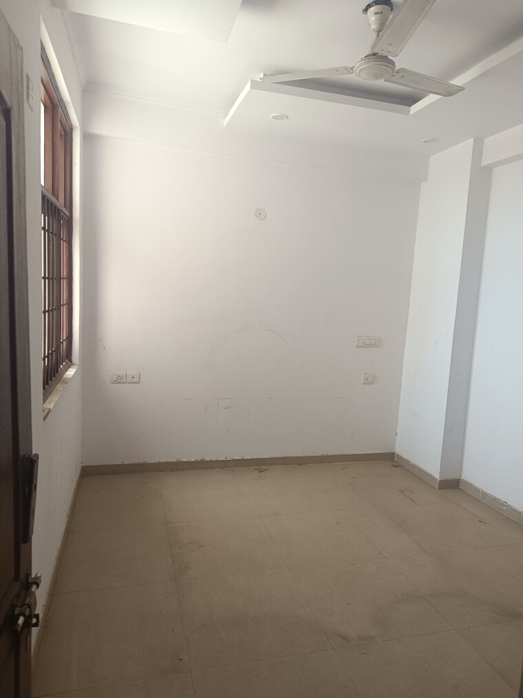 Room, raj nagar extension 3 Bedroom 1175 Sq.Ft. Apartment In Raj Nagar Extension Ghaziabad 10392581