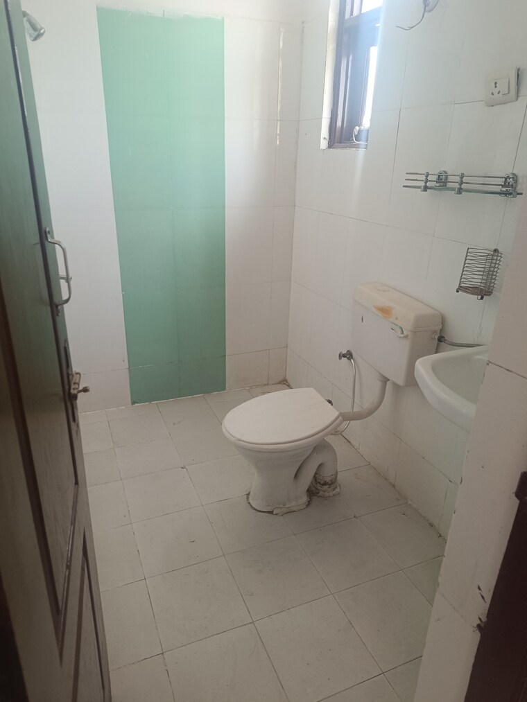Bathroom, raj nagar extension 3 Bedroom 1175 Sq.Ft. Apartment In Raj Nagar Extension Ghaziabad 10392581