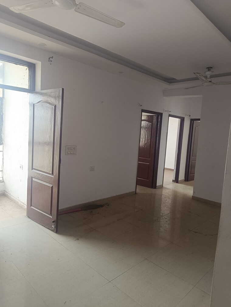 Room, raj nagar extension 3 Bedroom 1175 Sq.Ft. Apartment In Raj Nagar Extension Ghaziabad 10392581