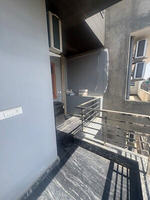 Staircase in 2 BHK Builder Floor at Sector 40 – for Rent