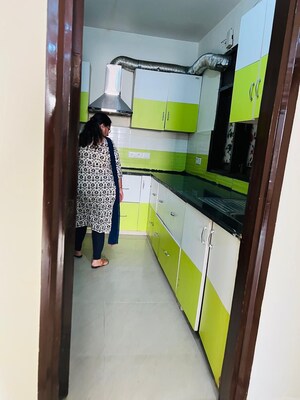 Balcony in 3 BHK Builder Floor at South Extension ii – for Rent