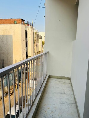 Balcony in 3 BHK Builder Floor at South Extension ii – for Rent