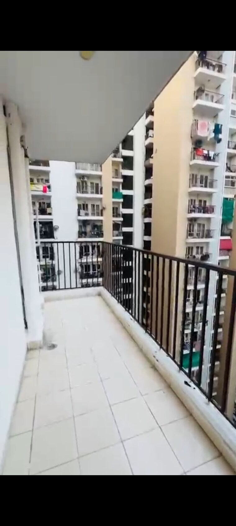 Balcony, panchsheel-greens-ii 2.5 Bedroom 1350 Sq.Ft. Apartment In Sector 16 Greater Noida Greater Noida 10392616