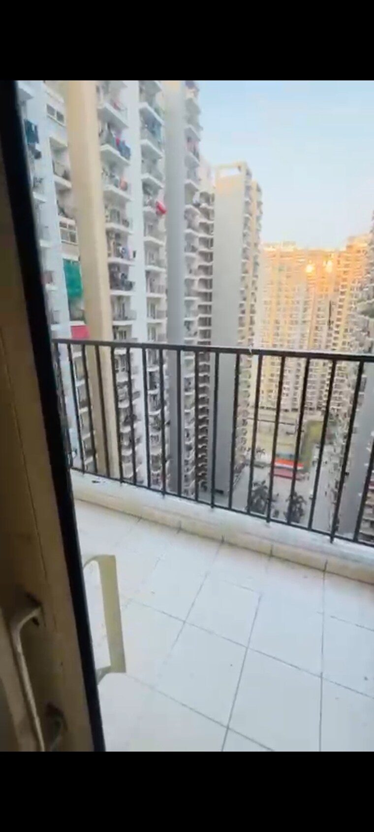 Balcony, panchsheel-greens-ii 2.5 Bedroom 1350 Sq.Ft. Apartment In Sector 16 Greater Noida Greater Noida 10392616
