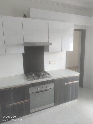 Kitchen in 3.5 BHK Apartment at DLF Windsor Court, Dlf Phase iv – for Rent