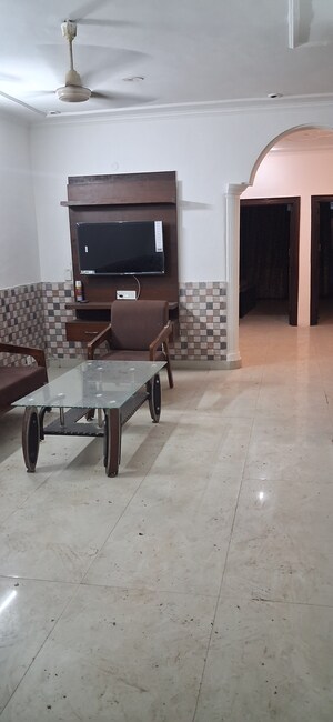 Kitchen in 3 BHK Builder Floor at Sector 56 – for Rent