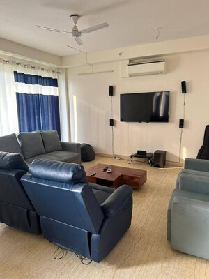 Team Area in 3 BHK Apartment at Conscient Heritage Max, Sector 102 – for Sale