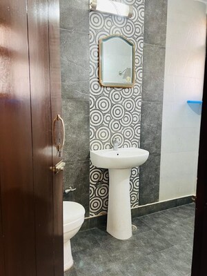 Bathroom in 3 BHK Builder Floor at South Extension ii – for Rent