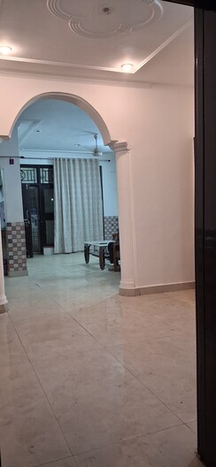 3 BHK Builder Floor For Rent in Sushant Lok III