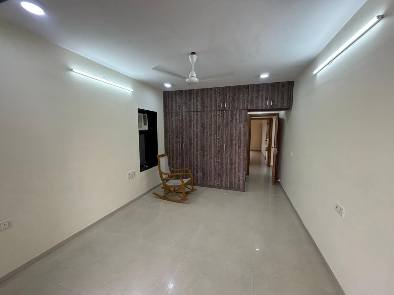 3 BHK + Extra Room 1400 Sq.Ft. Apartment in Dheeraj Devika