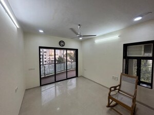 Room in 3 BHK Apartment at Dheeraj Devika, Bandra West – for Rent