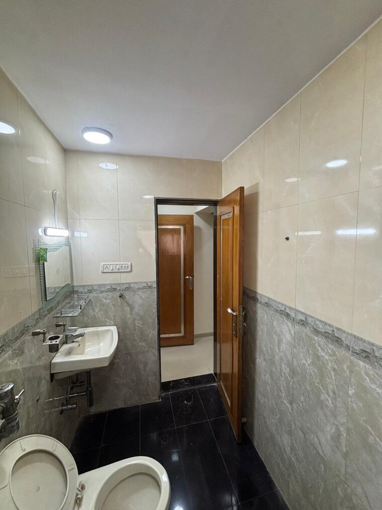 Kitchen, dheeraj-devika 3 Bedroom 1400 Sq.Ft. Apartment In Bandra West Mumbai 10393003