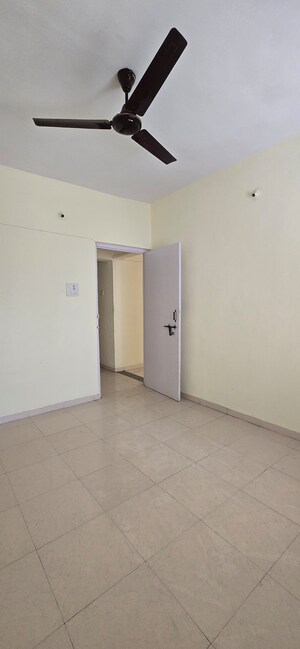 Furnished Amenities in 2 BHK Apartment at Goodwill Orchids, Dhanori – for Rent