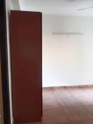 Room in 4 BHK Apartment at Saya Zion, Sector 4 Greater Noida – for Rent