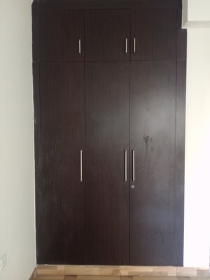 Furnished Amenities in 4 BHK Apartment at Saya Zion, Sector 4 Greater Noida – for Rent