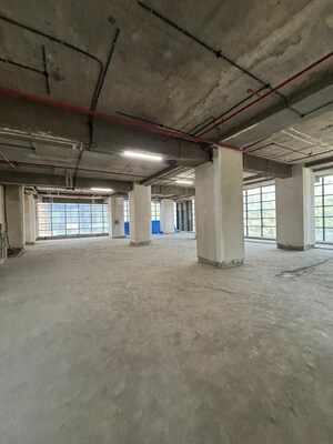 Parking in  Showroom at Santacruz West – for Rent