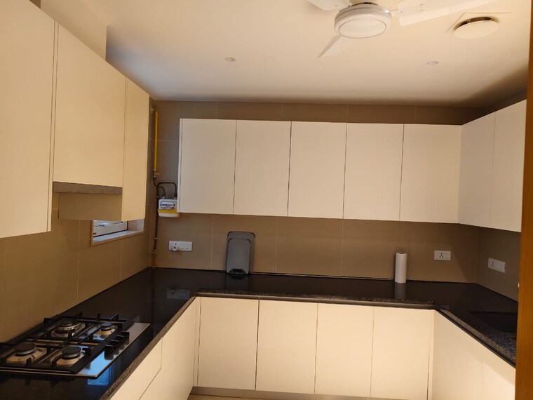 Kitchen, shanti niketan 4 Bedroom 460 Sq.Yd. Builder Floor In Shanti Niketan Delhi 10393033