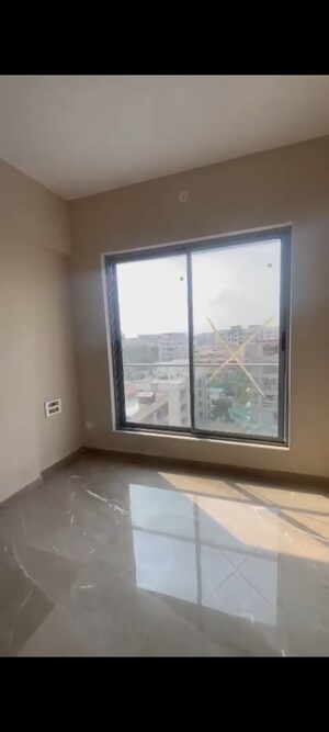 Room in 3 BHK Apartment at Andheri East – for Sale