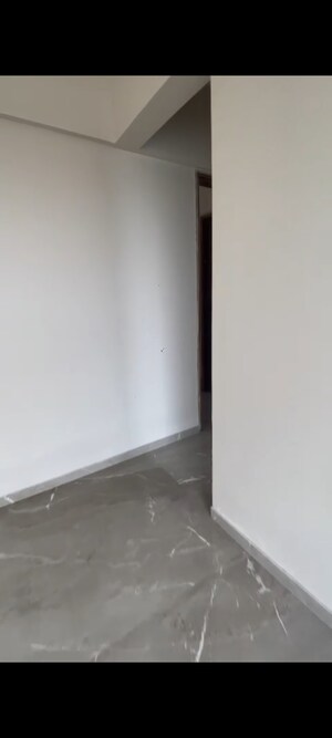 Room in 3 BHK Apartment at Andheri East – for Sale