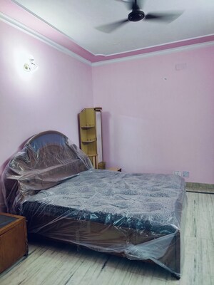Bedroom in 2 BHK Apartment at Shatabdi Vihar, Sector 52 – for Rent