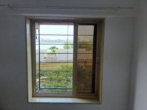 Room in 2 BHK Apartment at Powai Cosmopolitan CHS, Powai – for Rent