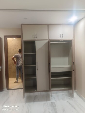 DLF Hyde Park