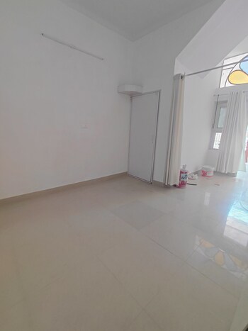3 BHK Flat for Rent in Janakpuri, Delhi
