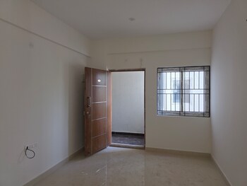 2 BHK Flat for Sale in High Grounds, Bangalore