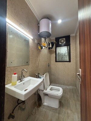 Bathroom in 1 BHK Apartment at Palm Residency Chhatarpur, Chattarpur – for Rent