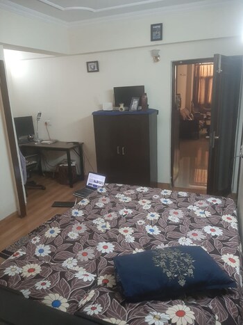 2 BHK Flat for Sale in Ip Extension, Delhi