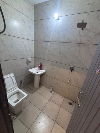 2 BHK Flat for Rent in Kharar Mohali Road, Kharar