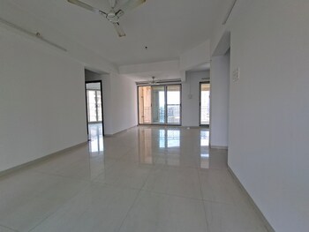 Oval Apartments