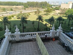Plot For Sale in DLF Hyde Park