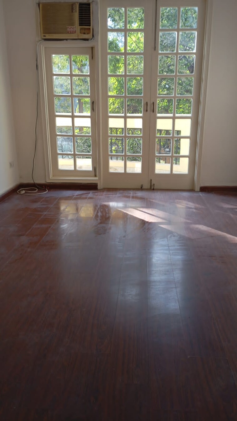 Room, mahagun-meadows 2 Bedroom 1425 Sq.Ft. Apartment In Sector 150 Noida 10401361