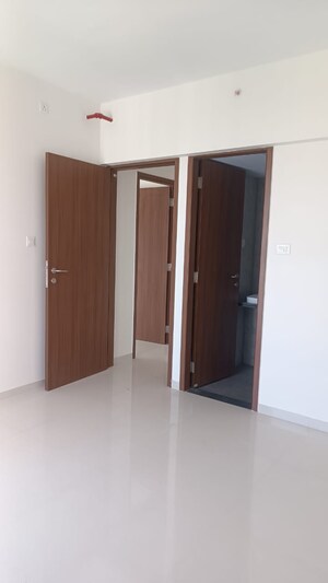Room in 3 BHK Apartment at Pride Purple Park Titan, Hinjewadi – for Rent