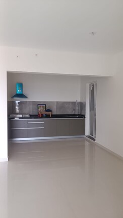 3 BHK + Pooja Room,Servant Room,Study Room,Extra Room,Basement,Store Room Apartment For Rent in Pride Purple Park Titan