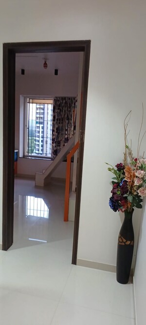 Furnished Amenities in 2 BHK Apartment at Sukanto Roy Surobhi Enclave, Aundh – for Rent