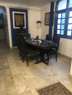 3 BHK + Pooja Room,Servant Room,Study Room,Extra Room Apartment For Rent in DLF Phase IV