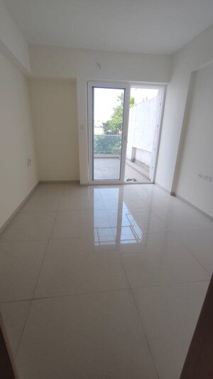 Room in 2 BHK Apartment at Gera Island of Joy, Kharadi – for Sale
