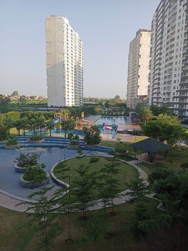 Swimming Pool, omaxe-lake 5 Bedroom 9400 Sq.Ft. Builder Floor In North Mullanpur Chandigarh 10401620