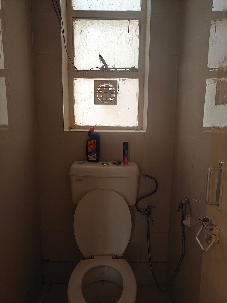 Bathroom, lotus-homz 1 Bedroom 405 Sq.Ft. Apartment In Sector 111 Gurgaon 10401631