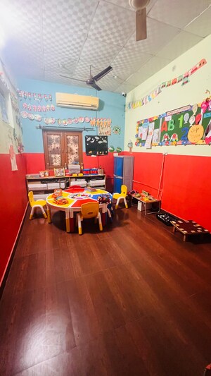 Parking in 5 BHK Independent House at Vrindavan Yojna – for Sale