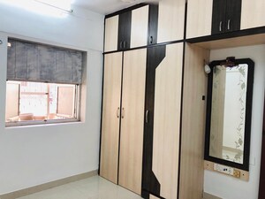 Room in 1 BHK Apartment at Versova – for Rent