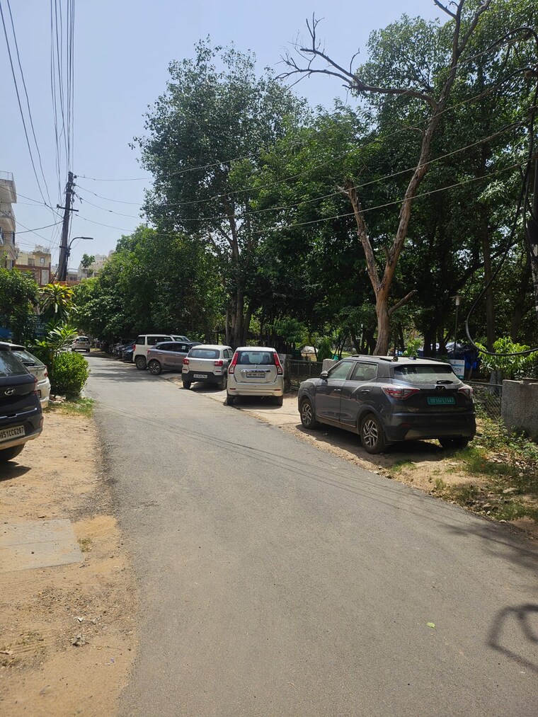 Nearby, dayanand colony  98 Sq.Yd. Plot In Dayanand Colony Gurgaon 10401647