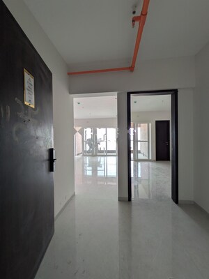 Room in 3 BHK Apartment at PK Hillcrest, Pimple Saudagar – for Rent