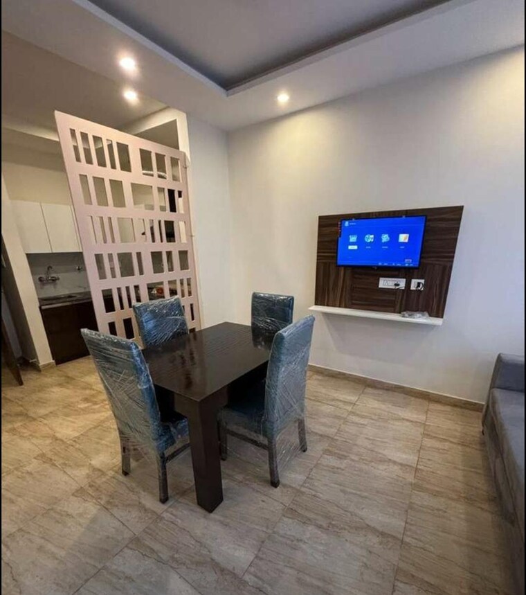 Dining area, royal-oxford-street 1 Bedroom 400 Sq.Ft. Apartment In Ambala Highway Zirakpur 10401769