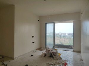 Room in 2 BHK Apartment at Sheth Avante, Kanjurmarg West – for Sale