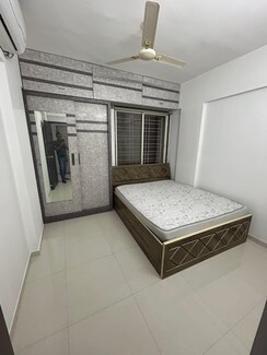 1 BHK Apartment For Rent in United Arise