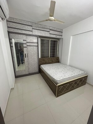 1 BHK Apartment For Rent in United Arise, Lohgaon